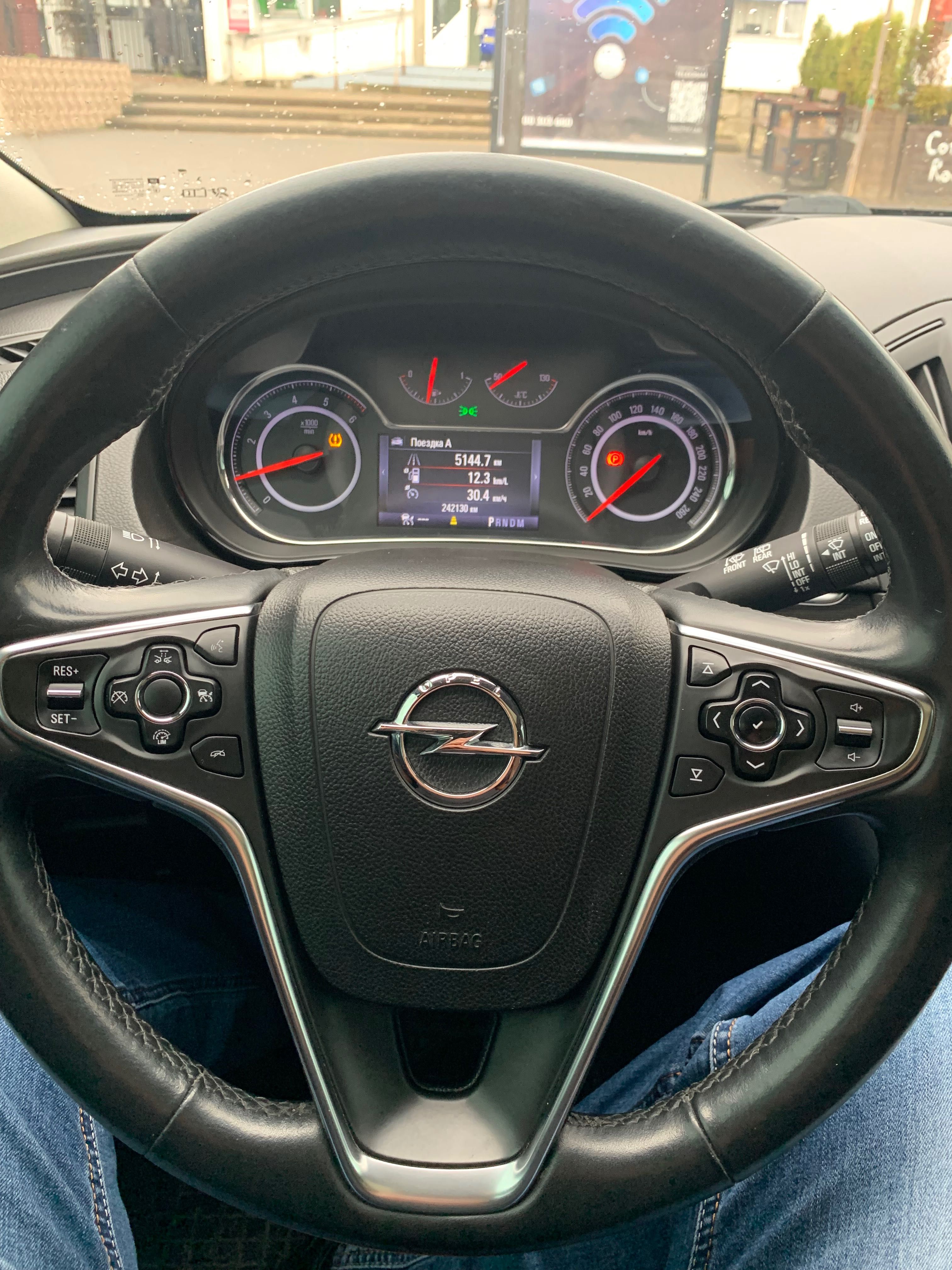 Opel insignia 2.0D автомат