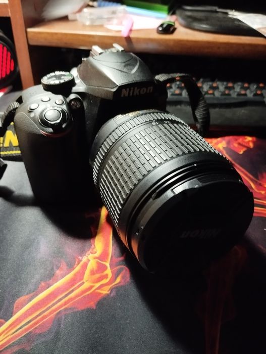 Продам Nikon D3400 с объективом 18 - 105