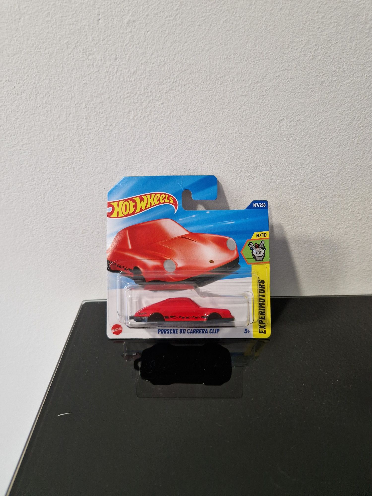 Hot Wheels Porsche 911 Carrera Clip