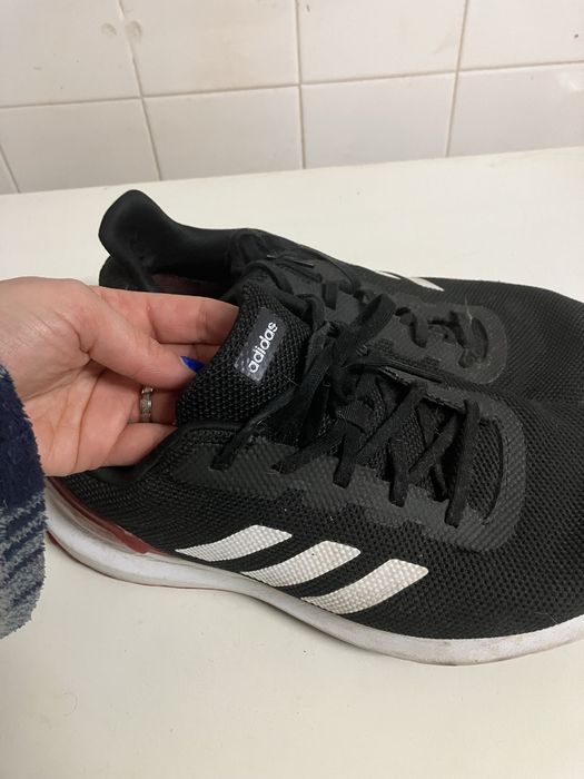 Tenis Adidas dois pares