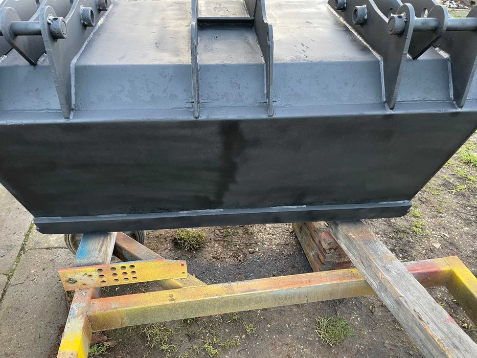 Łyżka do koparki-ładowarki-tura  140cm