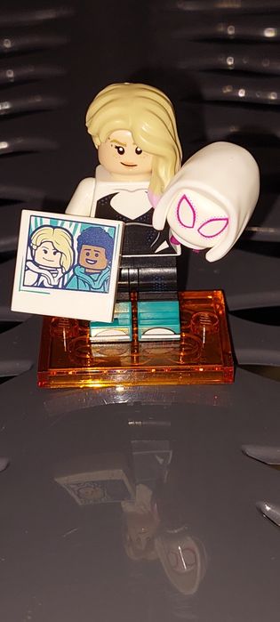 Мініфігурка LEGO Людина-павук: Крізь Всесвіт (71050) - Spider Gwen.