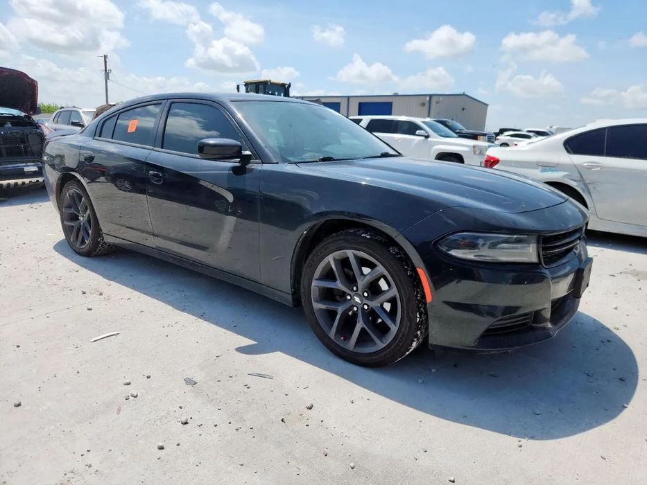 Dodge Charger 3,6 V6 RWD Wersja SXT