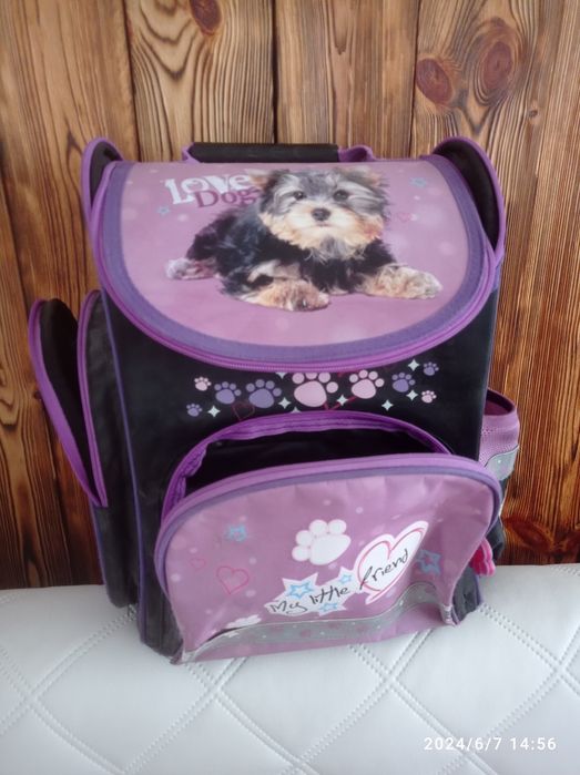 Dziewcęcy tornister szkolny