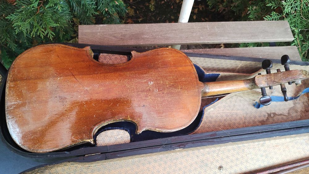 Na sprzedaż skrzypce drewniane