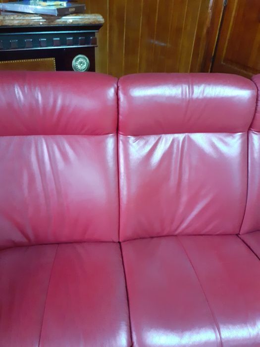 Шкіряний комплект меблі.Диван і крісло. Бренд.