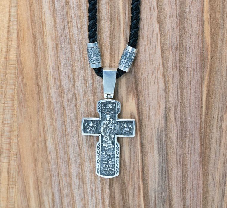Православный крест серебряный 925 пробы (гайтан/шнур)