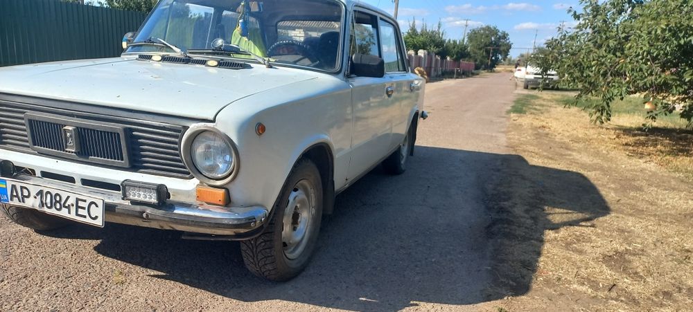 Ваз 21011 в ідеальному стані
