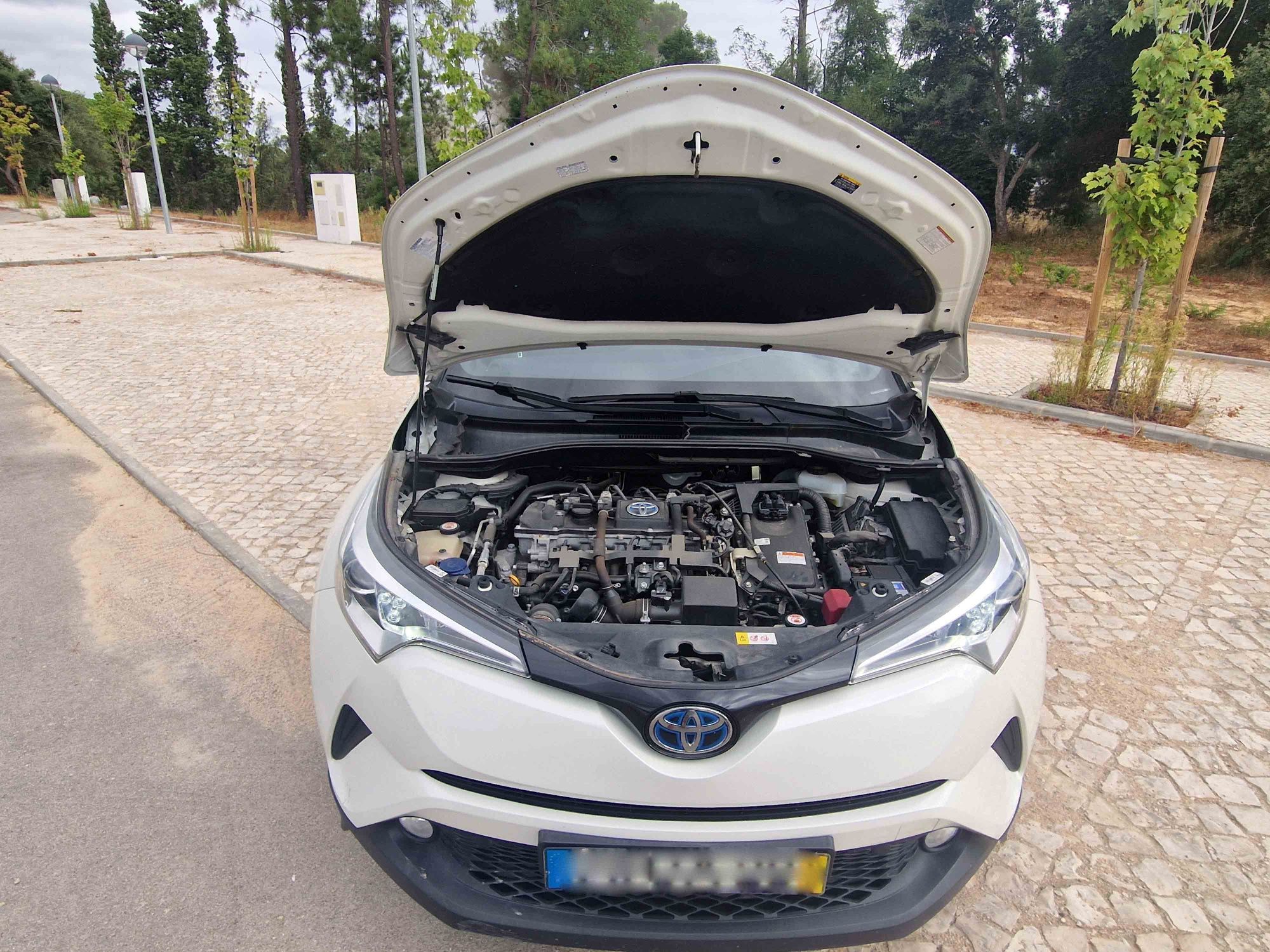 Toyota CHR 1.8 híbrido