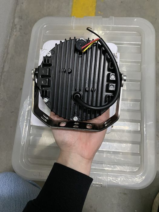 Farol LED para moto ou JIPE