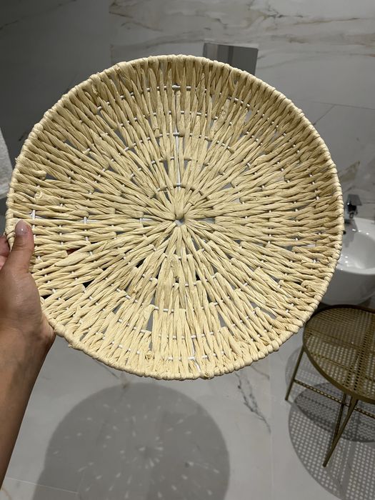 Prato decorativo em bege com 30cm diâmetro novo KASA