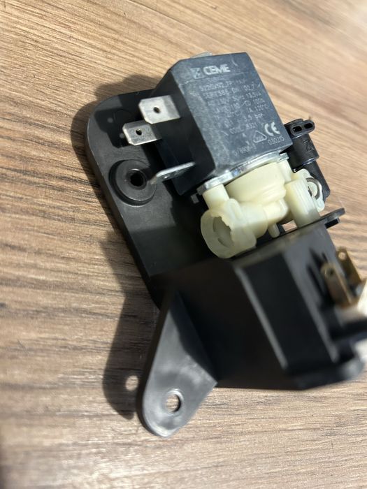 Delonghi Magnifica esam elektrozawór