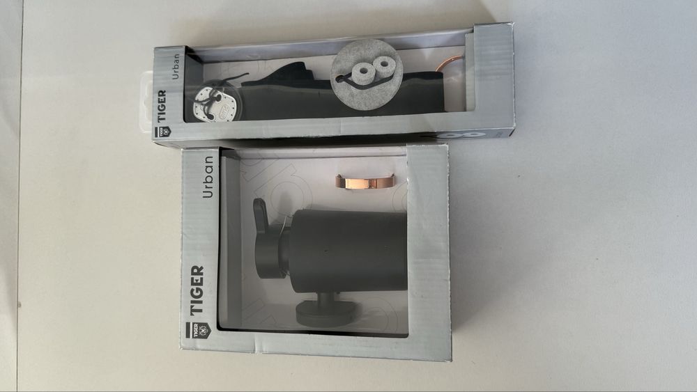 Tiger Urban Dozownik na mydło Czarny, Uchwyt na papier toaletowy