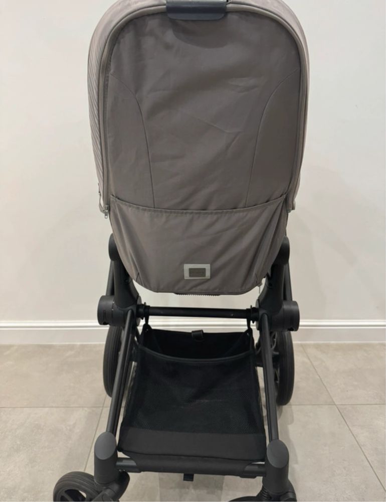 Cybex Priam 4.0 2w1 Soho Grey / Black Matt