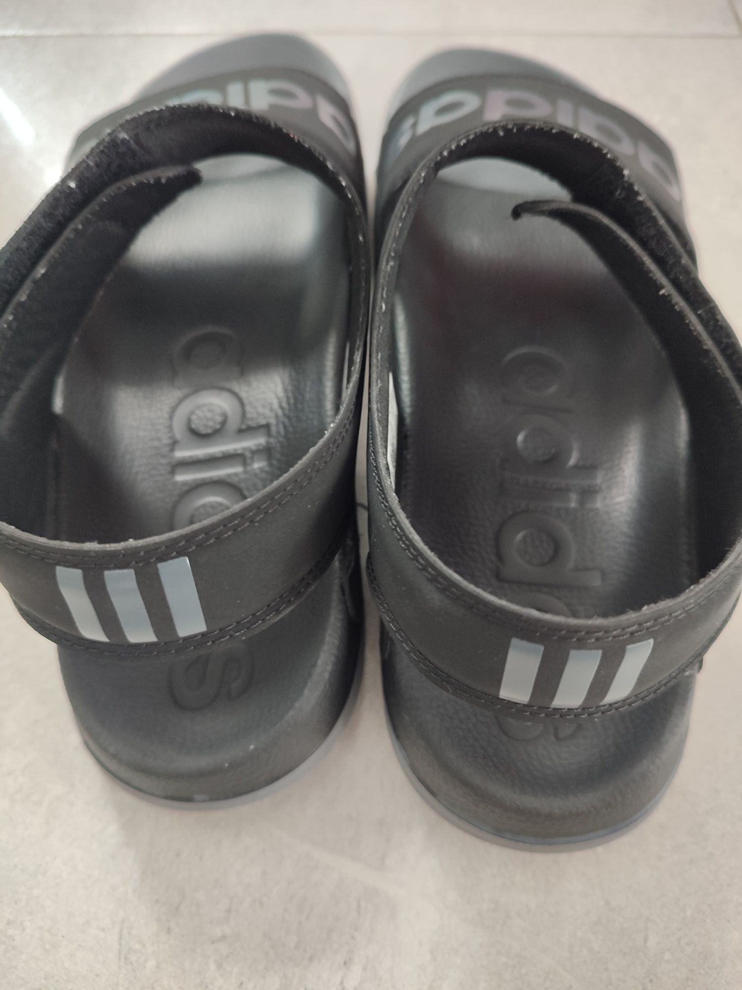 Sandały Adidas rozmiar 46 wkładka 29,5 cm