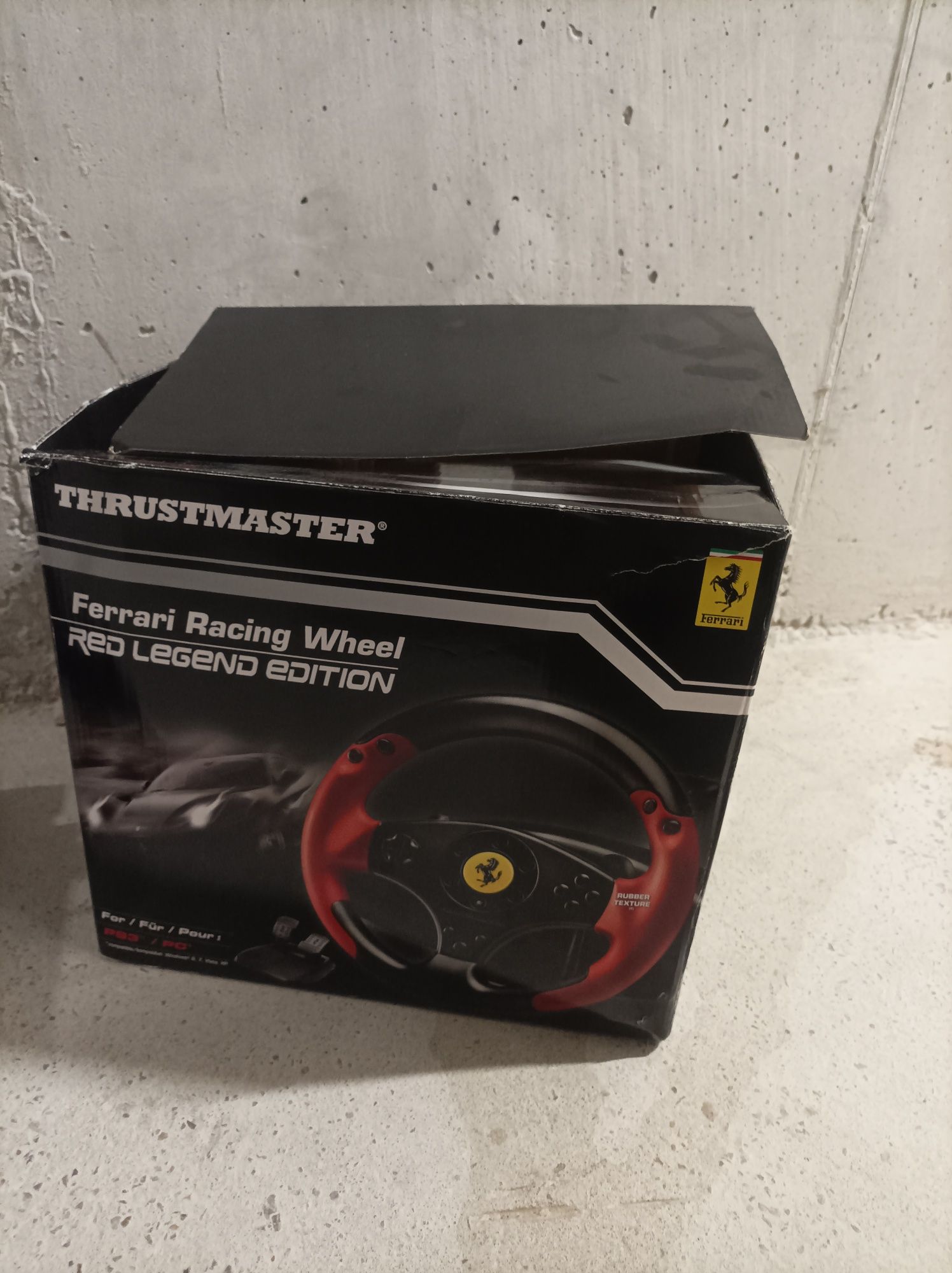 Kierownica Thrustmaster Red Legend Edition