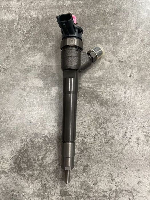 Wtryskiwacz BOSCH  1.5 DCI *110*652 RENAULT CAPTUR *453*073