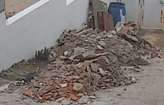 Dá-se entulho obras
