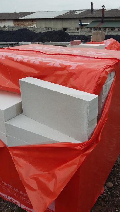 Газоблоки, Піноблоки, Керамічні блоки, Шлакоблоки