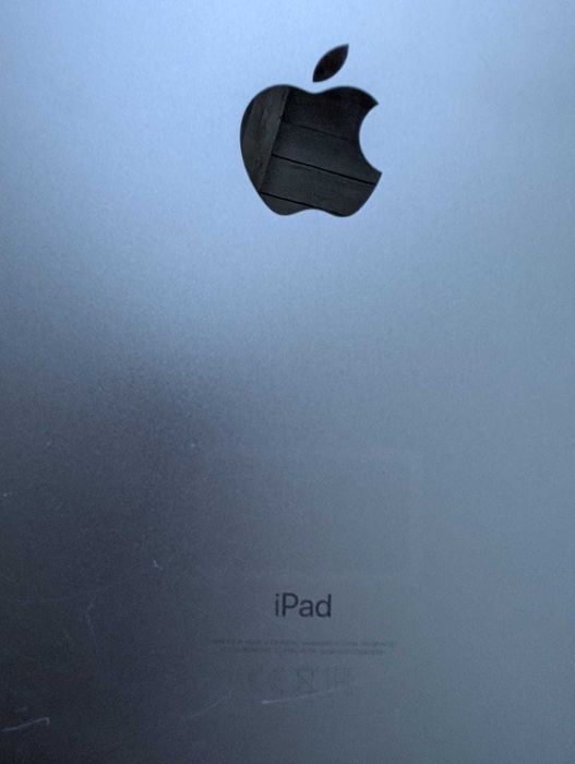 APPLE IPAD PRO 10.5" 2017 (GWIEZDNA SZAROŚĆ, A1701) uszkodzony