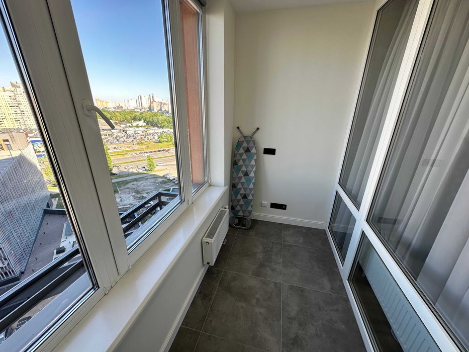 Оренда. ЖК Seven(Севен). Дніпровська наб. 18А (будинок з генератором)