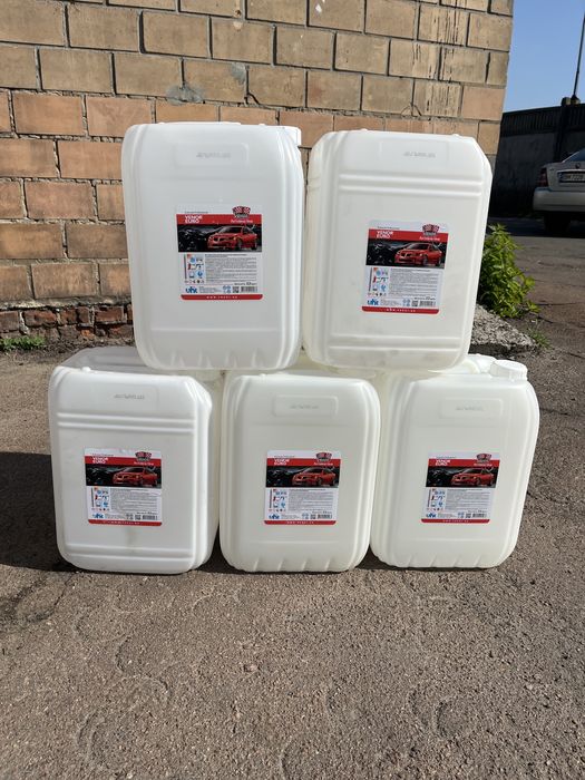 Продам каністри 20л