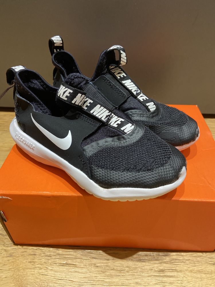 Nike runner rozmiar 28