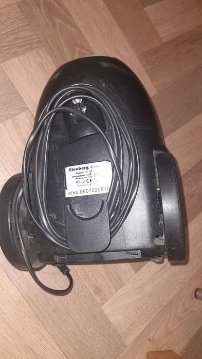 Пилосос ELENBERG 1500 W.