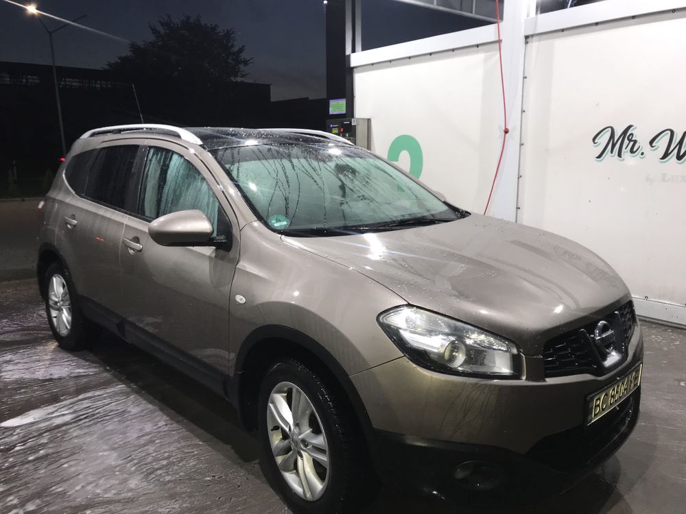 Продам сімейне авто Нісан кашкай +2