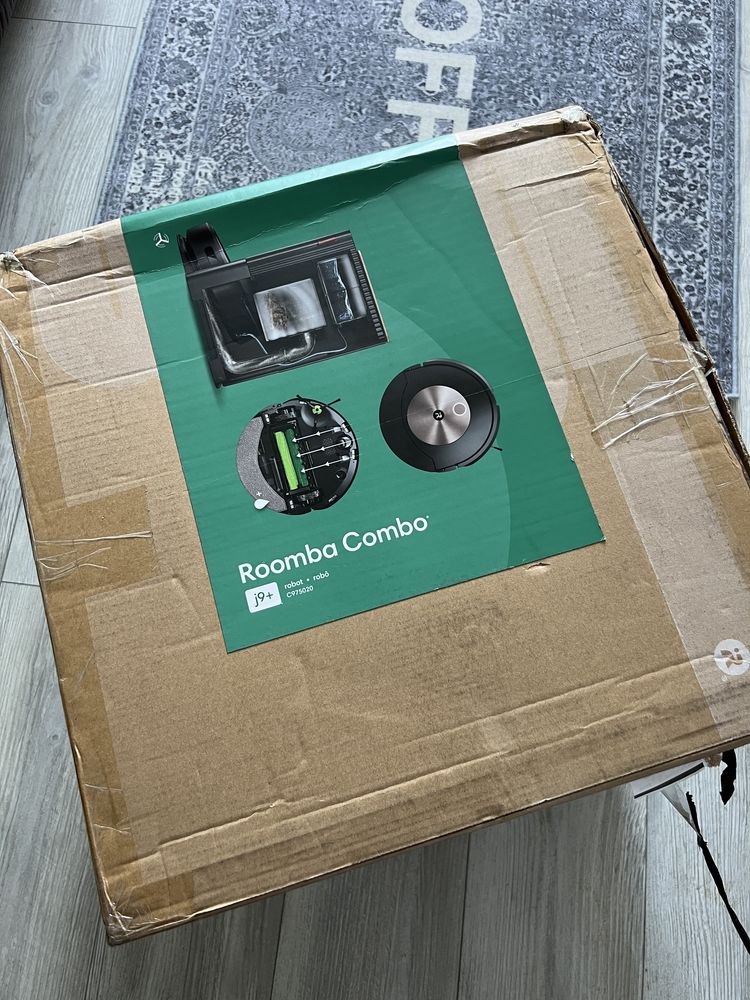 Робот-пилосос з вологим прибиранням iRobot Roomba Combo j9+