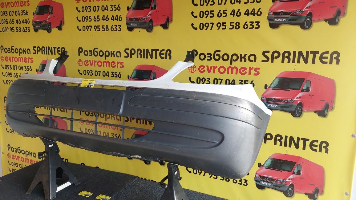 Пепедний бампер ресничка mercedes vito 639 2004 2010