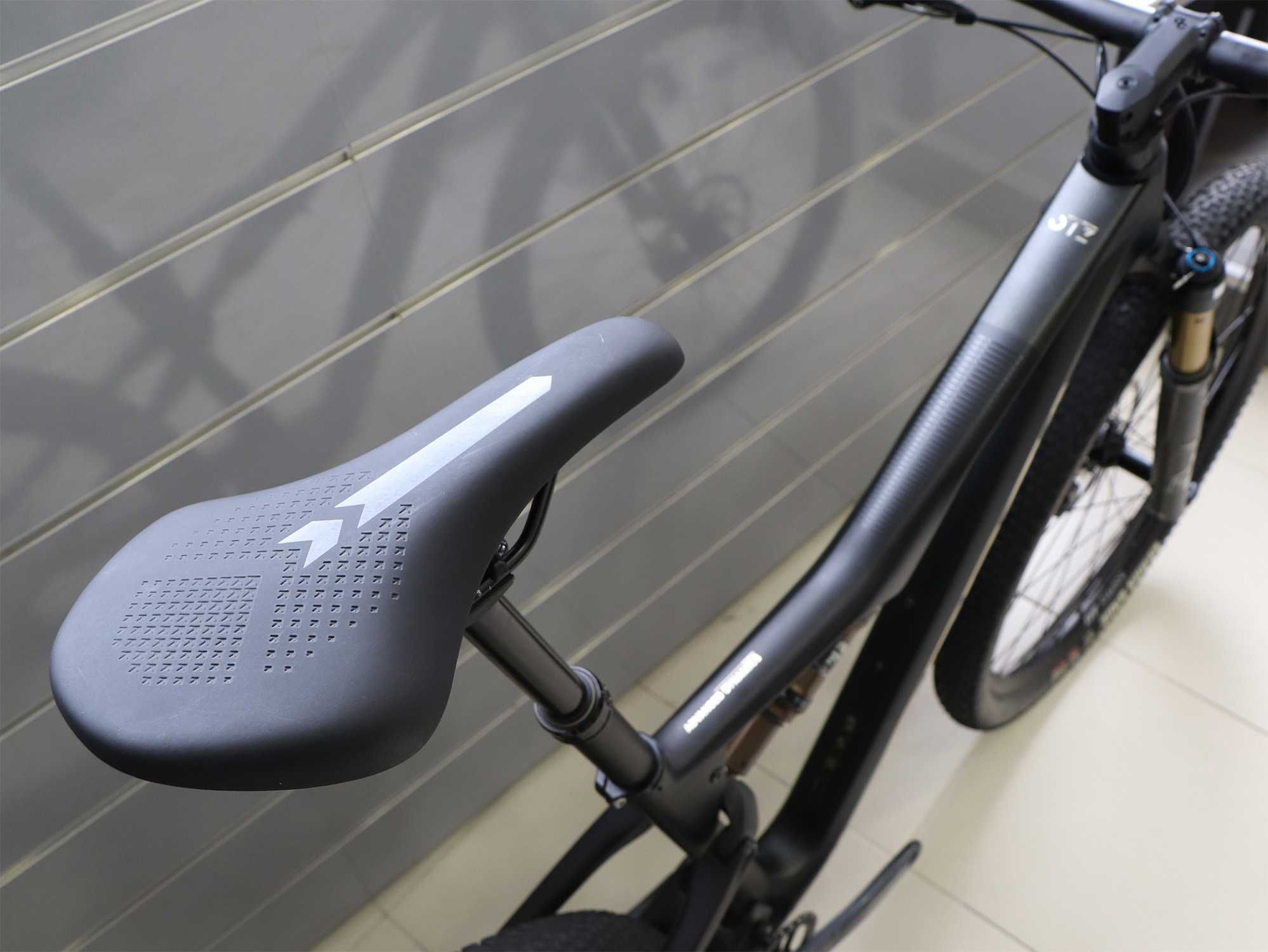 Bicicleta ORBEA Oiz M11 AXS (M)