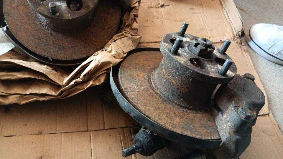 Mini - travões de disco e servofreio