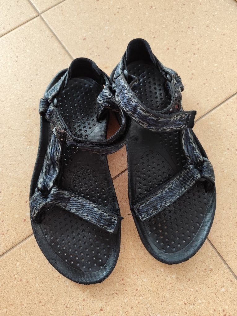 Sandały Teva 40-41