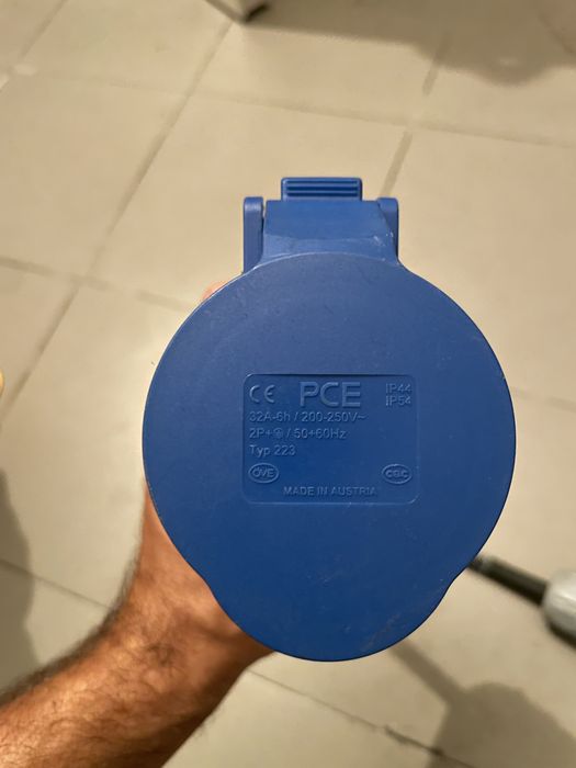 Adaptador de Corrente 16a - 32a