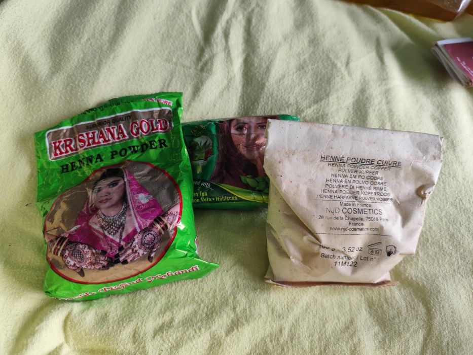 Ofereço pó de henna
