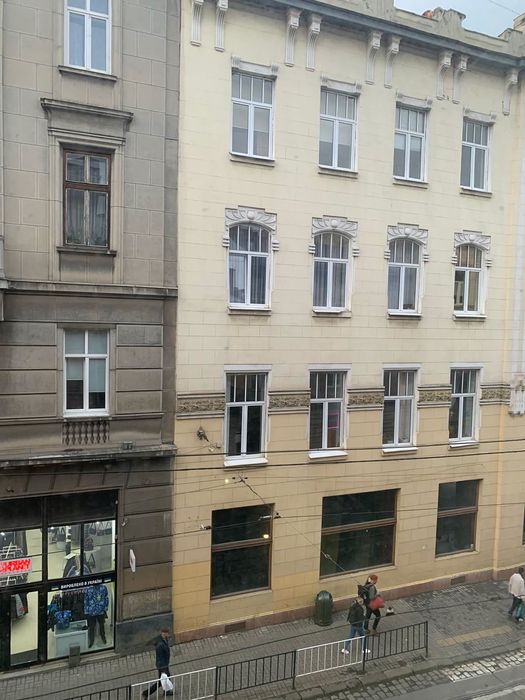 Продаж  2 кім. кв. в Центрі по вул. Дорошенка