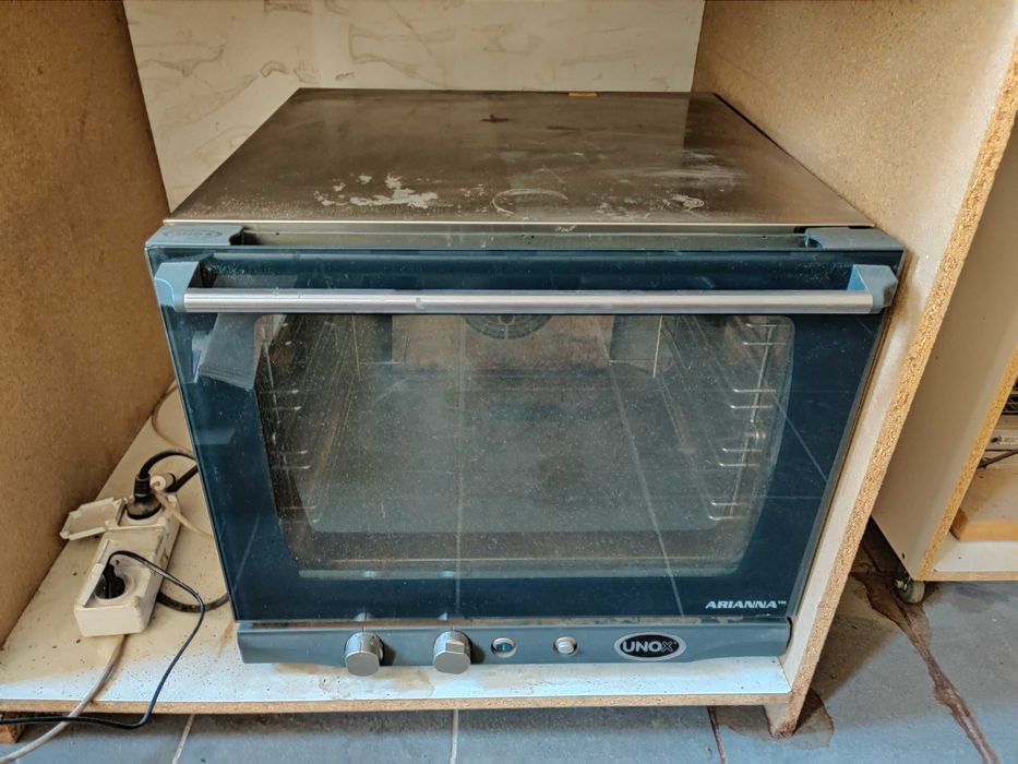 Piec konwekcyjny elektryczny Arianna UNOX XFT133