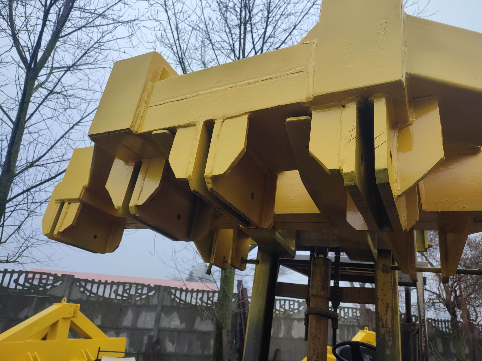 Głębosz 4 zęby z możliwośćią na 3 rama 300mm  dowóz potężny