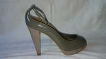 Carvela roz. 39 - dł. wkł. 25 cm- skóra- nowe