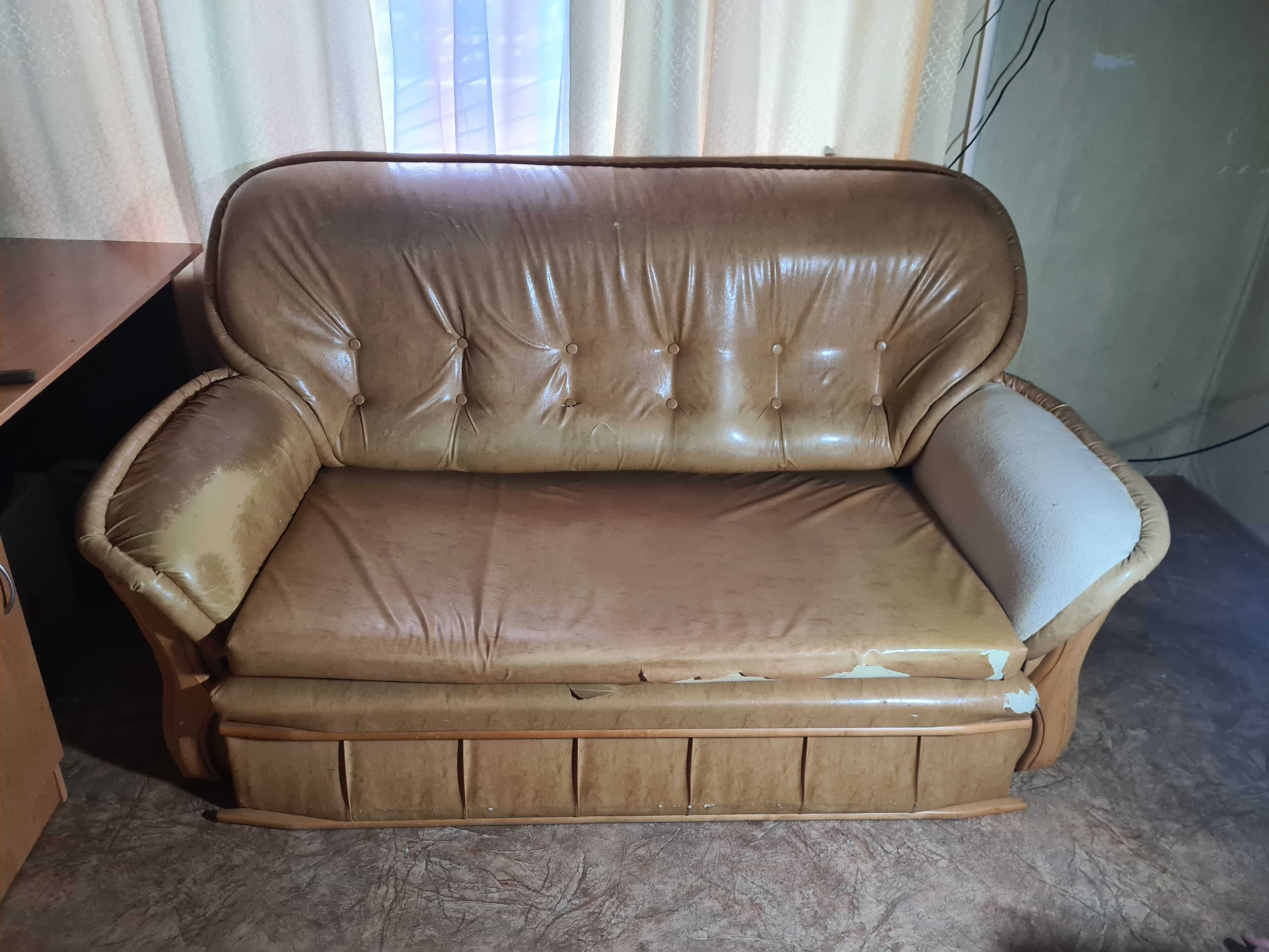 Продам б/в диван, розкладний, розмір 175х97х95 см.