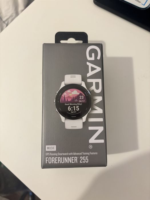 Garmin Forerunner 255 music smartwatch