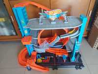 Hot wheels Tubarao Ultimate Garage