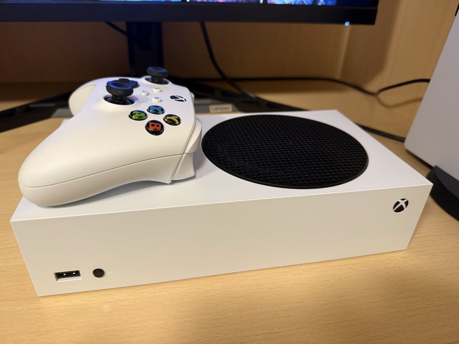 Xbox series S (cały komplet + pudełko)