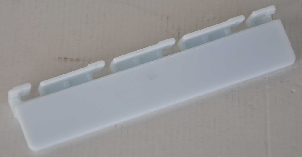 Nowy Uchwyt Kosza do Zamrażarki Skrzyniowej Electrolux AEG Biały