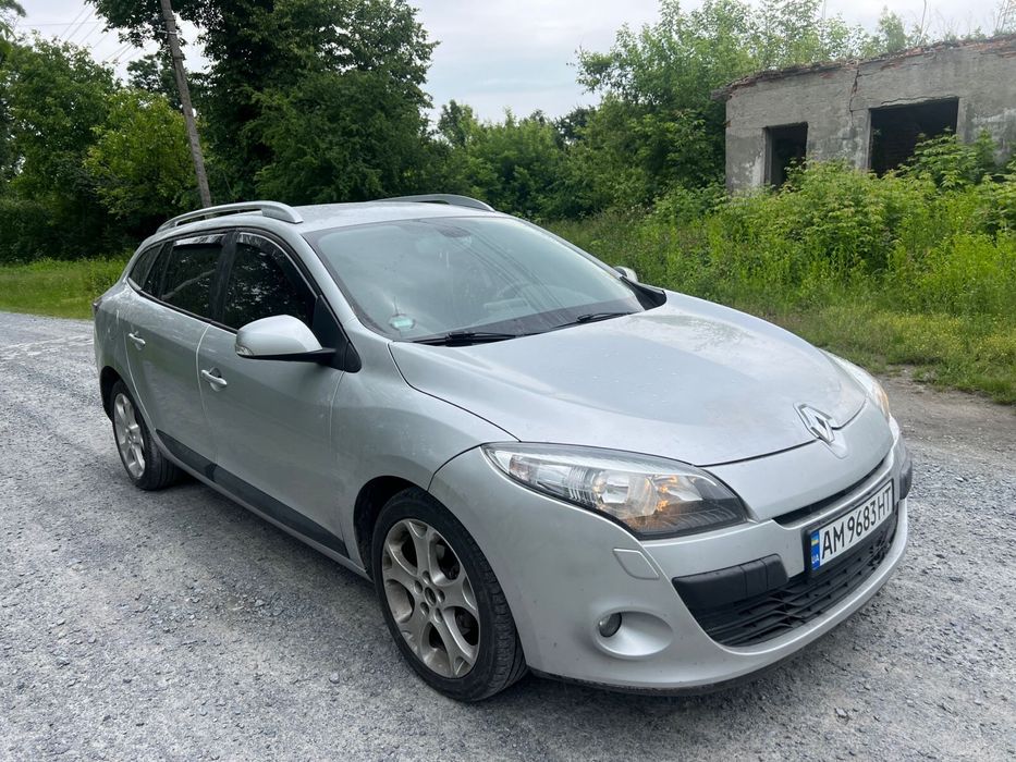 Продам автомобіль Renault Megan