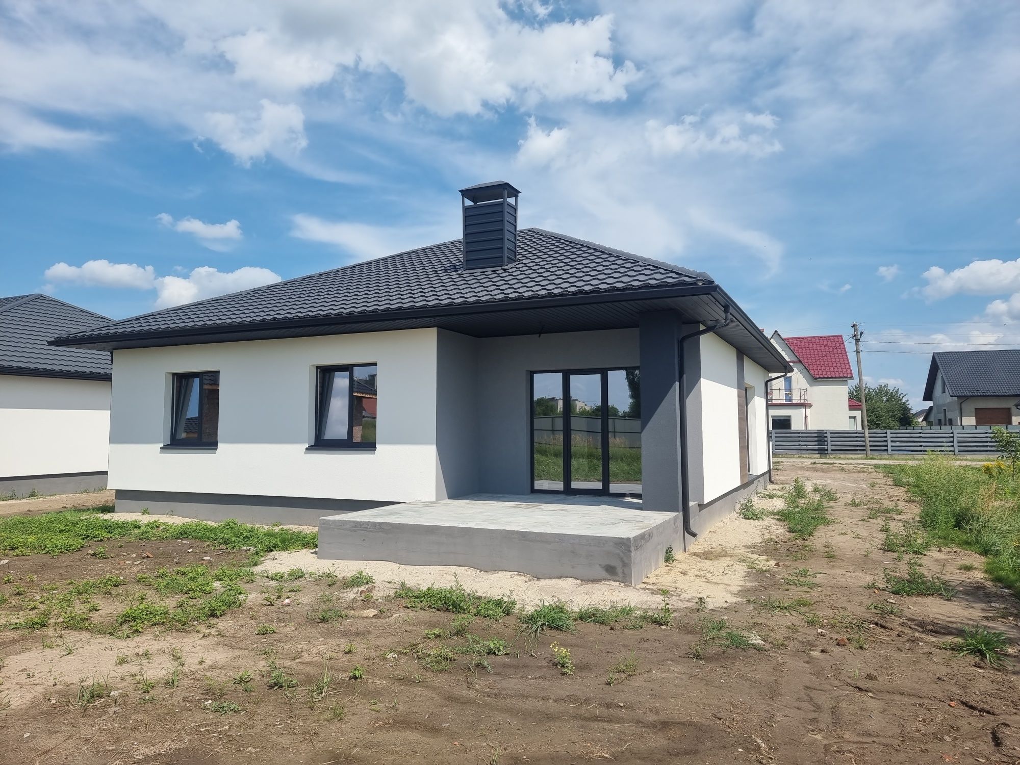Будинок новобудова на етапі будівництва можливо під є оселю