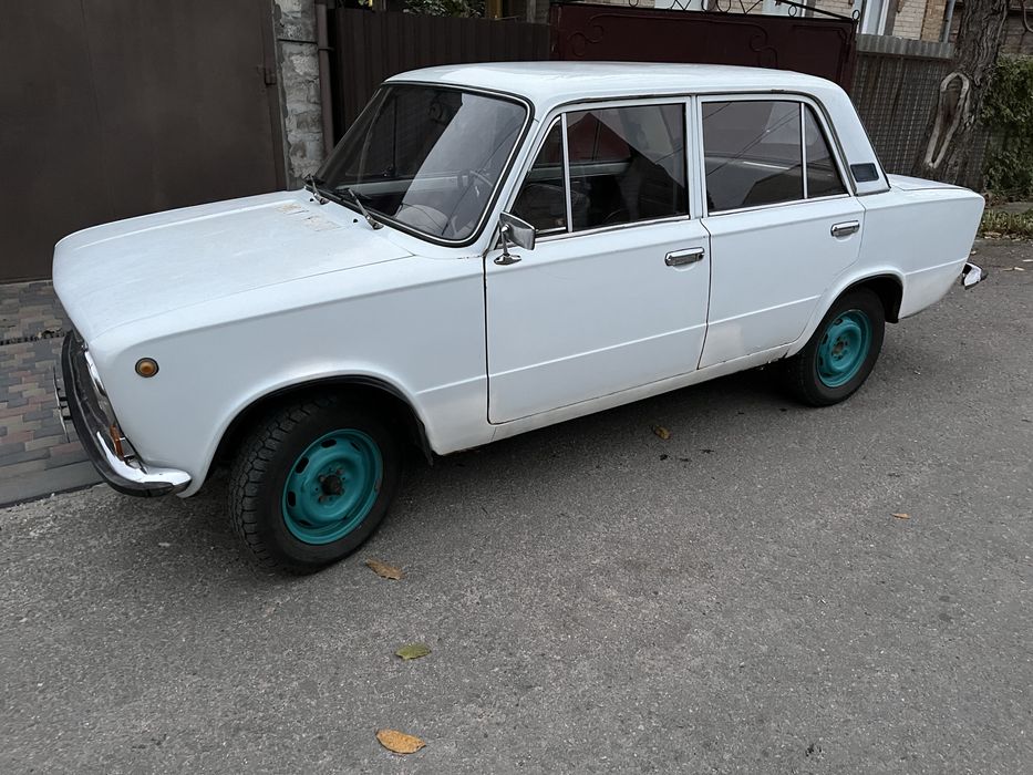 Продам автомобиль Ваз 21011
