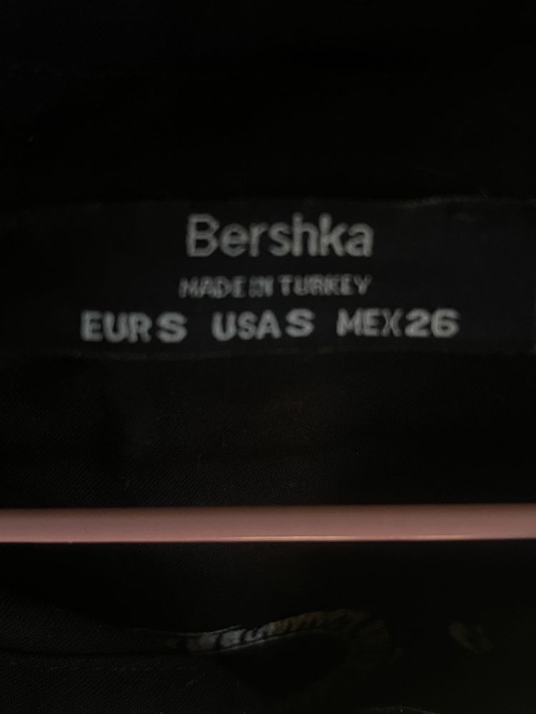 Женская укороченная рубашка Bershka