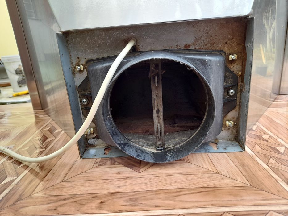 Витяжки кухонні. Осокорки.